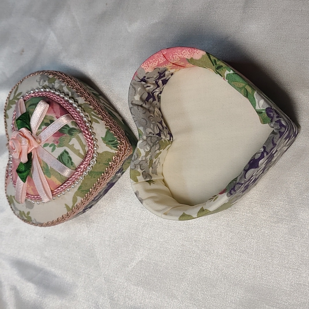 Heart Shaped Jewelry Box - Picture 2 of 5